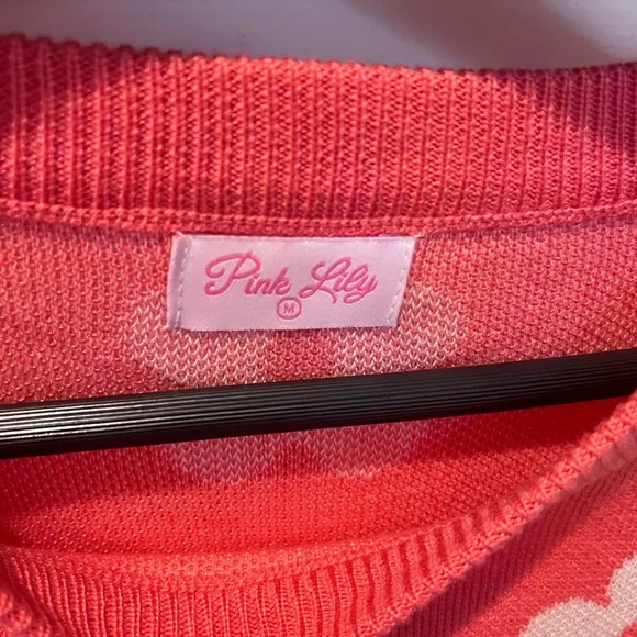 Pink Lily Floral Sweater Pink size Medium 1128 - Picture 2 of 4